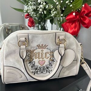 Juicy Couture White and Gold Shoulder Bag with Ornate Logo